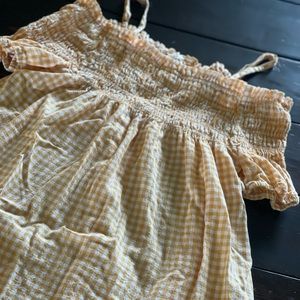 Cold shoulder gingham Easel top